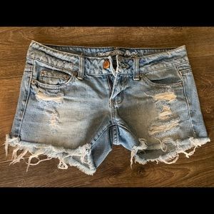 American Eagle Size 2 Jean Shorts
